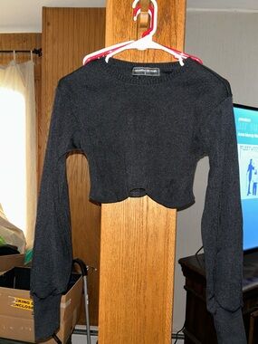 Maniere De Voir Black Long Sleeve Cropped Knit Top